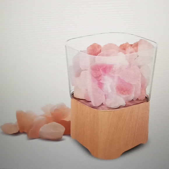 Lomi Himalayan Salt Lamp Speaker 🔊 - Picture 2 of 10